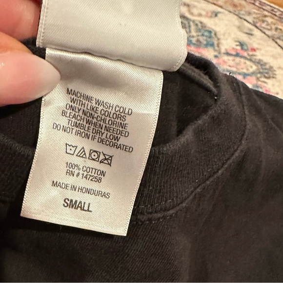 🔵 SALE 3/$25 SIMPLY SOUTHERN BLACK GOLD PINEAPPLE GRAPHIC LONG SLEEVE TEE SHIRT - Picture 9 of 12